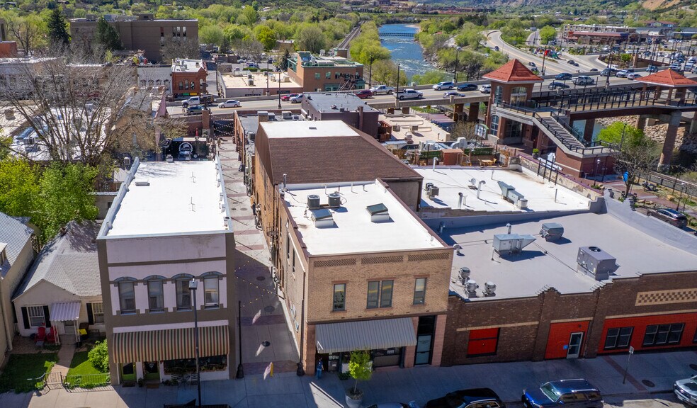 713 Cooper Ave, Glenwood Springs, CO à vendre - Photo de l’immeuble – Image 2 sur 33