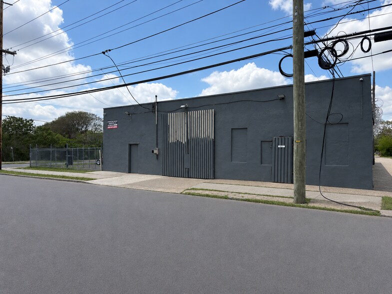 1215 S 6th St, Camden, NJ à vendre - Photo de l’immeuble – Image 3 sur 3