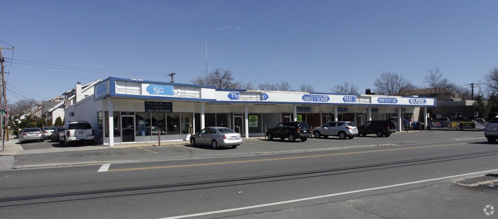 136-148 Main St, East Rockaway, NY à louer - Photo de l’immeuble – Image 3 sur 20