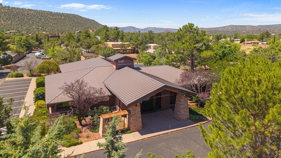 75 Kallof Pl, Sedona, AZ à louer - Photo de l’immeuble – Image 1 sur 99