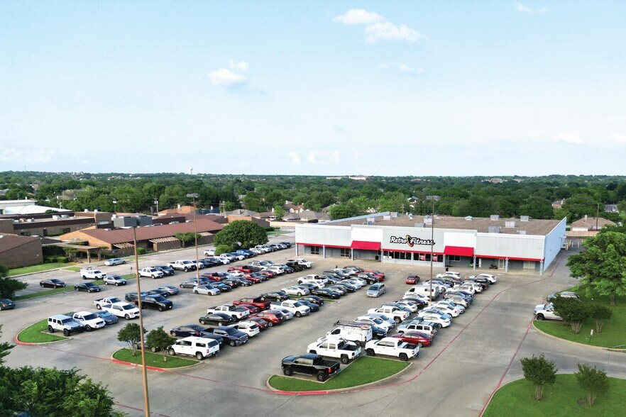 2524 N Galloway Ave, Mesquite, TX à vendre - Photo de l’immeuble – Image 1 sur 5