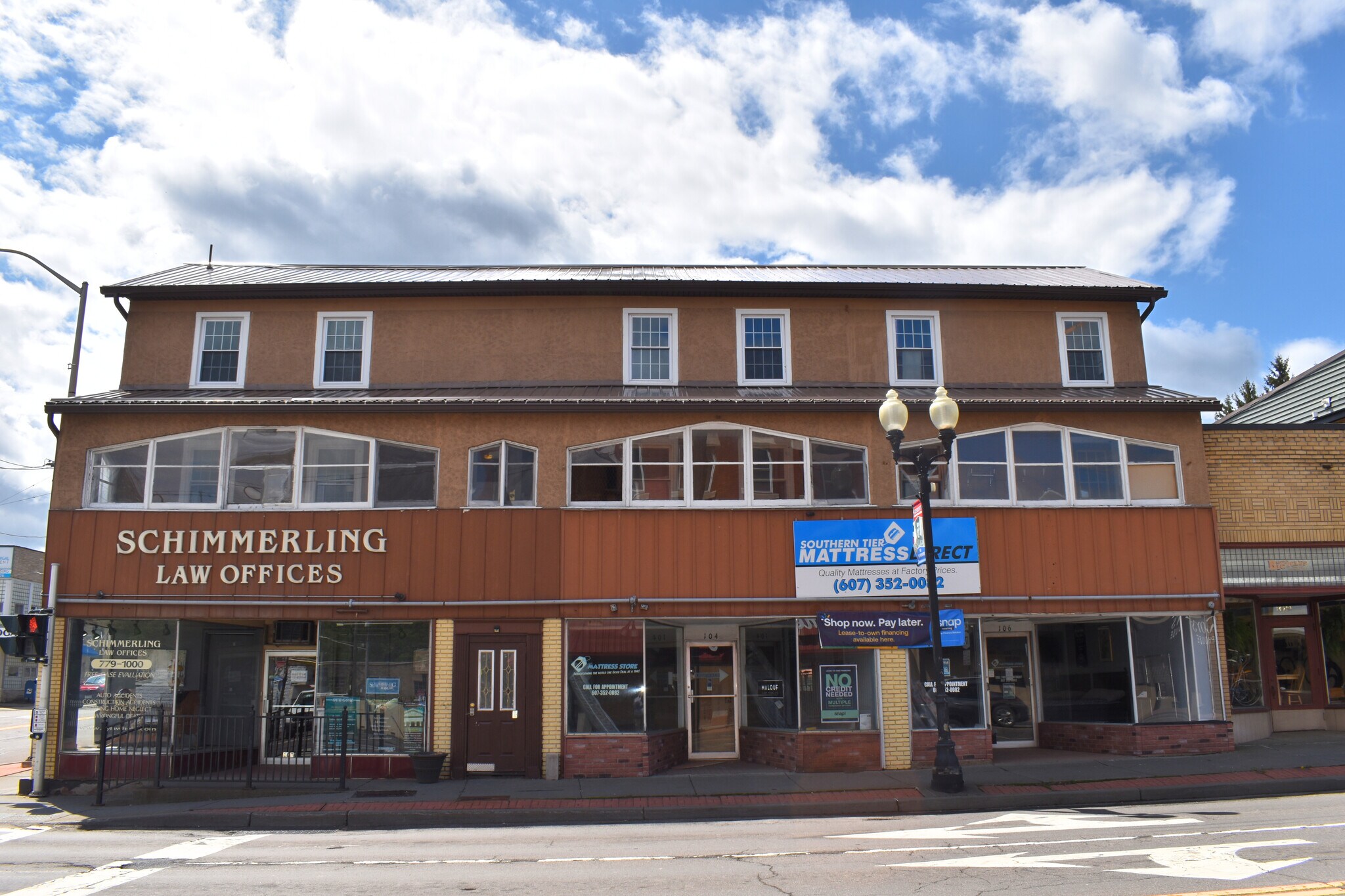 102-106 W Main St, Endicott, NY à vendre Photo de l’immeuble– Image 1 sur 21