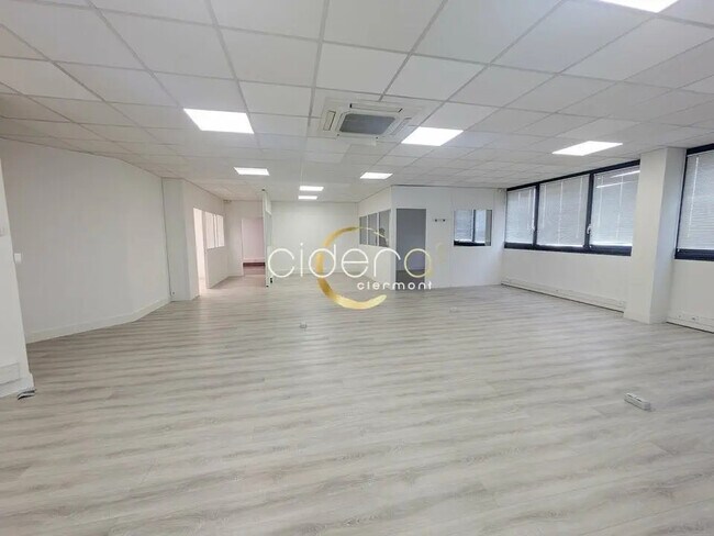 Plus de détails pour Bureau à louer