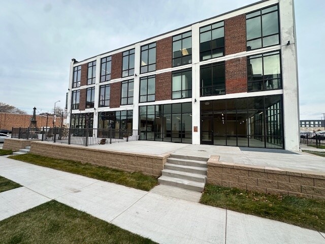 520 N Broadway St, Green Bay, WI à louer - Photo de l’immeuble – Image 1 sur 1