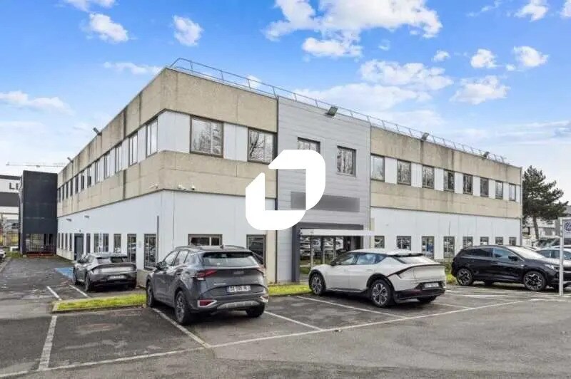 Local d’activités dans Nanterre à louer - Photo de l’immeuble – Image 1 sur 12