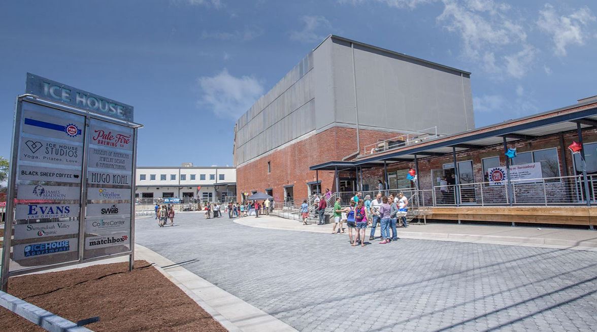 206-217 S Liberty St, Harrisonburg, VA à louer Photo principale– Image 1 sur 2