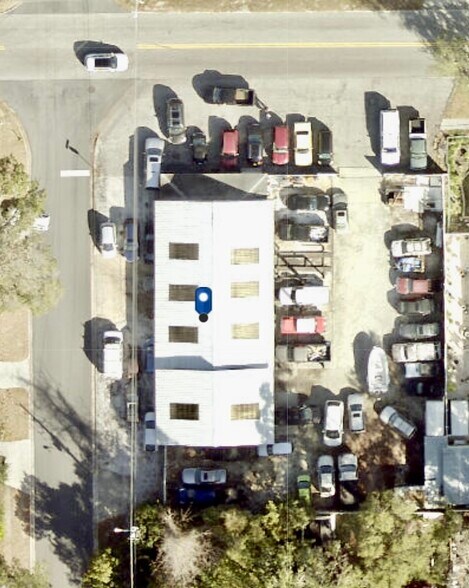 1310 E 1st Ave, Mount Dora, FL à vendre - Photo de l’immeuble – Image 2 sur 20