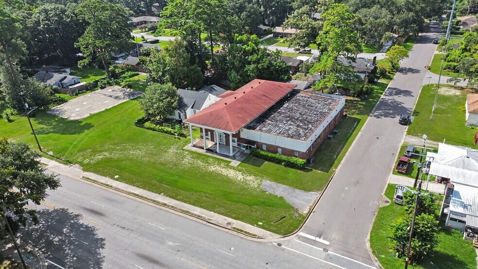 2001 Derenne Ave, Savannah, GA à vendre - Photo de l’immeuble – Image 1 sur 6