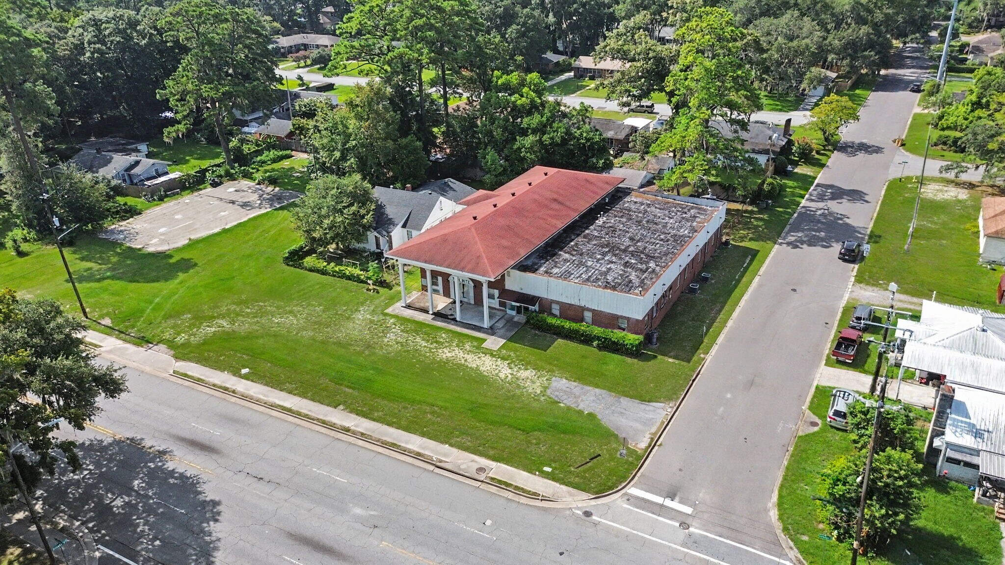 2001 Derenne Ave, Savannah, GA à vendre Photo de l’immeuble– Image 1 sur 7