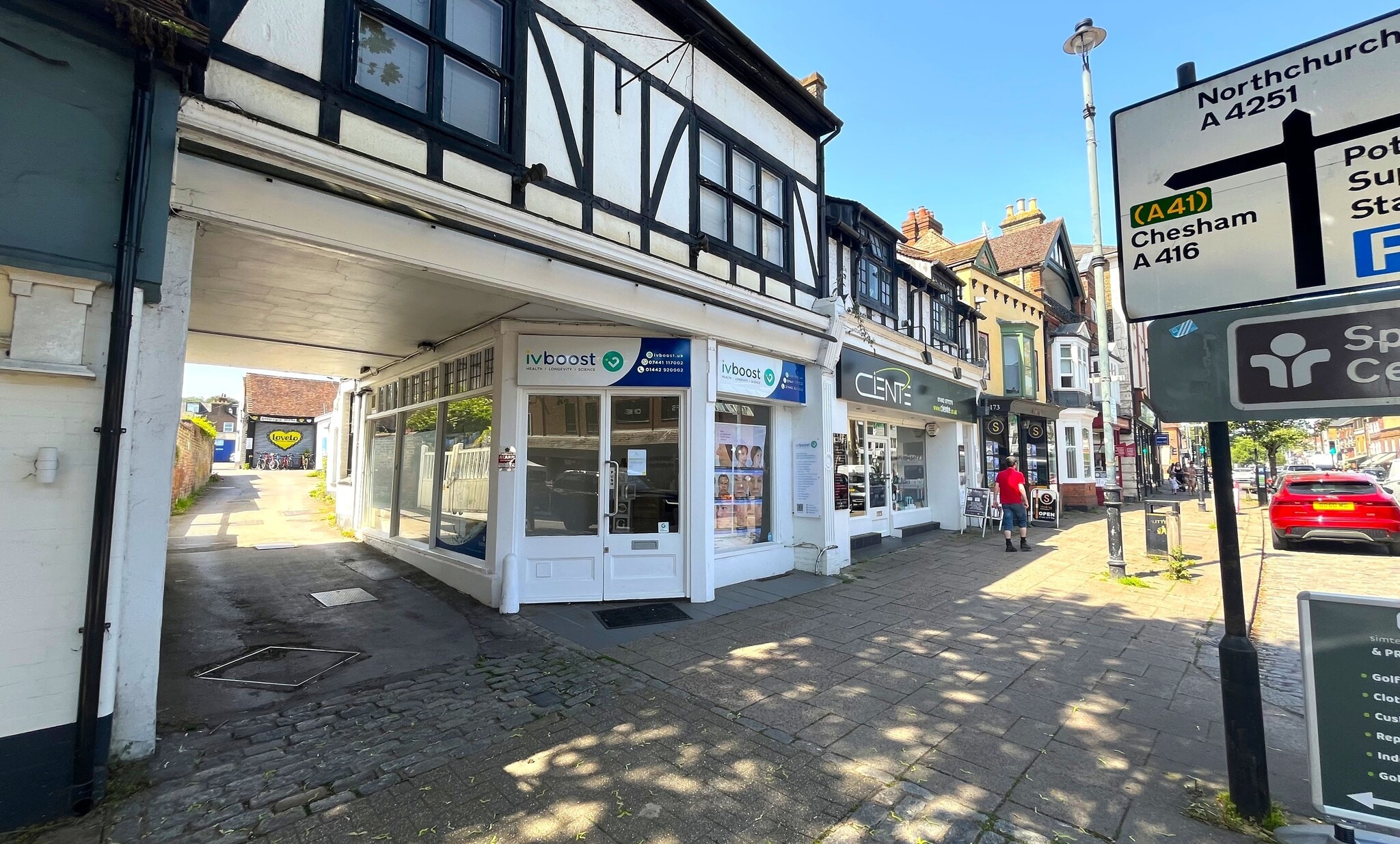 167 High St, Berkhamsted à louer Photo de l’immeuble– Image 1 sur 5