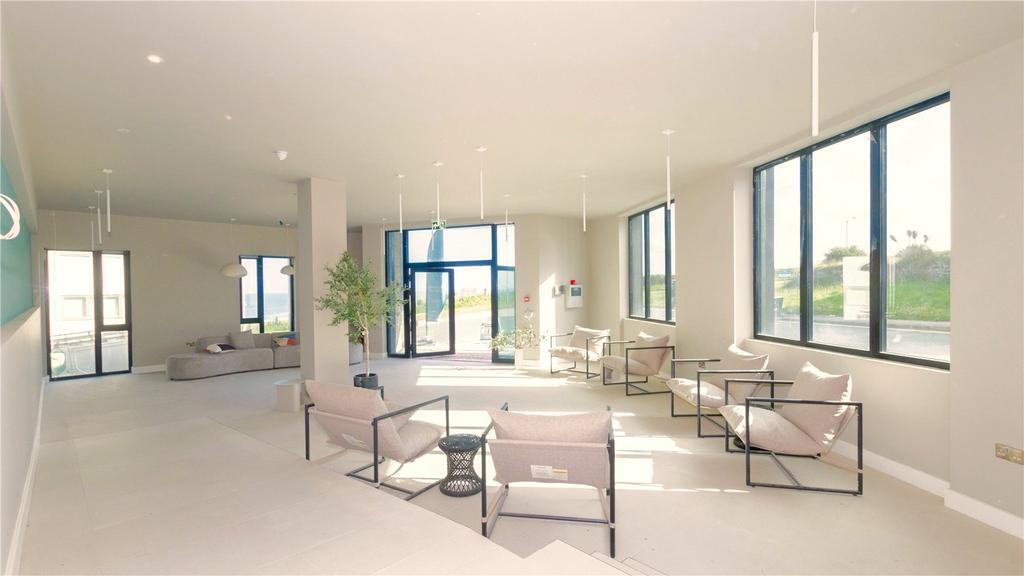 Esplanade Rd, Newquay, CON TR7 1PY - Lot Unit 2 -  - Photo intérieure - Image 1 of 1