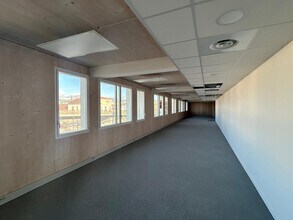 10 Place Bougainville, Marseille à louer Photo intérieure– Image 2 sur 5