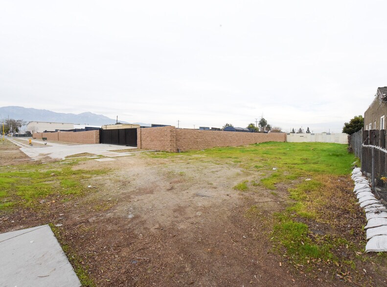 439 S Campus Ave, Ontario, CA à vendre - Photo de l’immeuble – Image 1 sur 5
