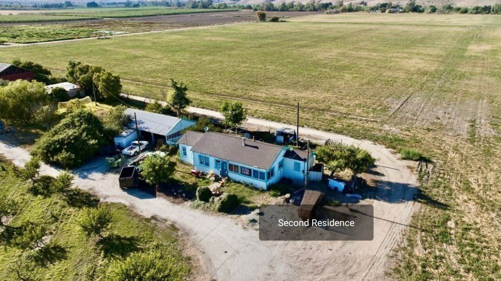 9265 Fairview Rd, Hollister, CA à vendre Photo principale– Image 1 sur 10