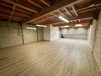 Plus de détails pour 7528 Clybourn Ave, Sun Valley, CA - Local d'activités à louer