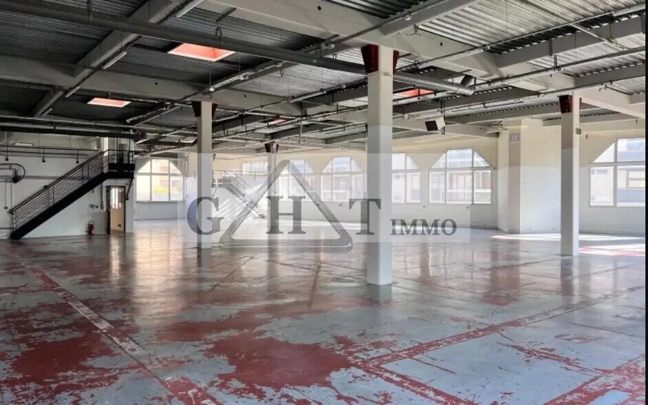 Industriel/Logistique dans Aubervilliers à louer - Photo de l’immeuble – Image 2 sur 3