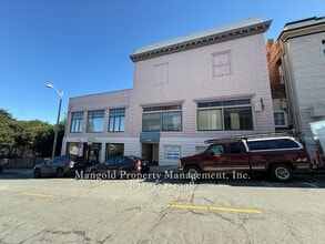 562-568 Lighthouse Ave, Pacific Grove, CA à louer Photo intérieure– Image 2 sur 10