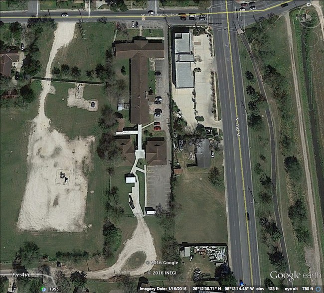 209 W Hackberry Ave, McAllen, TX à louer - Photo principale – Image 1 sur 7