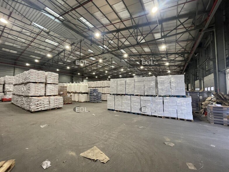 Industriel/Logistique dans Gennevilliers à louer - Photo de l’immeuble – Image 3 sur 5