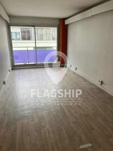 Bureau dans Paris à vendre Photo de l’immeuble– Image 1 sur 7