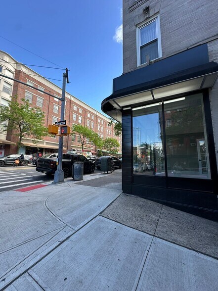 254 7th Ave, Brooklyn, NY à louer - Photo de l’immeuble – Image 3 sur 15