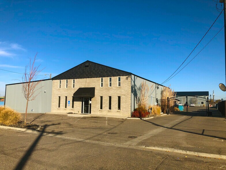 1108 SE 6th St, Ontario, OR à vendre - Photo principale – Image 1 sur 64