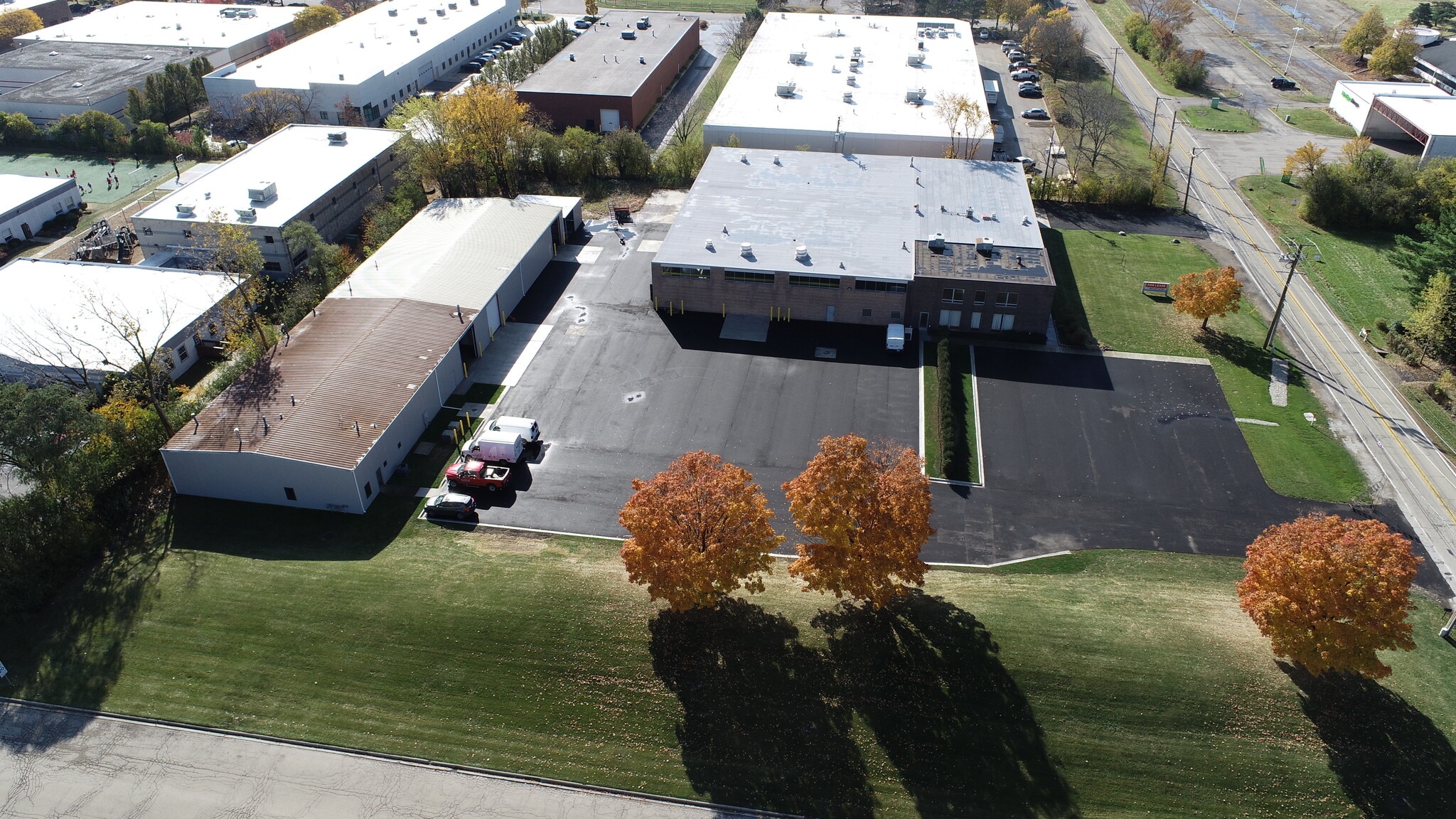 28041 N Bradley Rd, Lake Forest, IL à louer Photo de l’immeuble– Image 1 sur 20