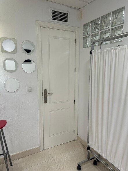 Avenida de Almogávares, 47, Córdoba, Córdoba à louer - Photo de l’immeuble – Image 2 sur 5