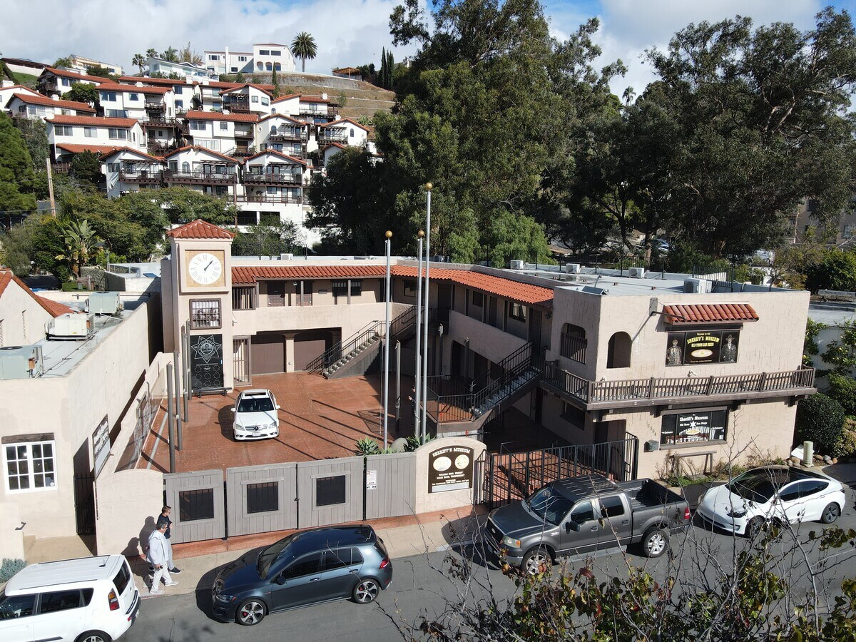 View Photo
