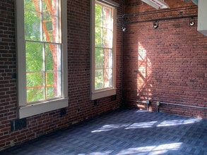 71 SW Oak St, Portland, OR à louer Photo intérieure– Image 1 sur 3