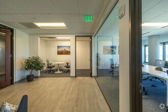 500 N West Shore Blvd, Tampa, FL à louer Photo intérieure– Image 2 sur 7