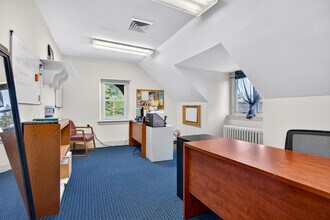 820 E Vernon Rd, Philadelphia, PA à louer Photo intérieure– Image 1 sur 3