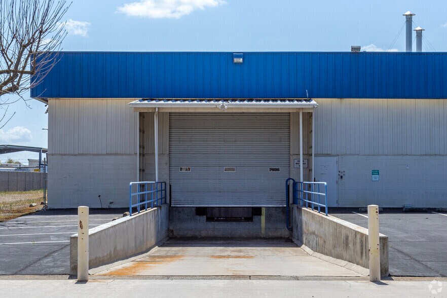 2050 Wardrobe Ave, Merced, CA à vendre - Photo de l’immeuble – Image 3 sur 5