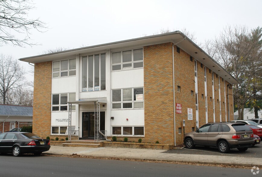 420 Chestnut St, Union Township, NJ à louer - Photo de l’immeuble – Image 3 sur 5