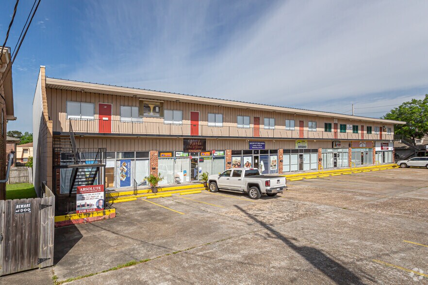 4524 Shores Dr, Metairie, LA à vendre - Photo de l’immeuble – Image 2 sur 2