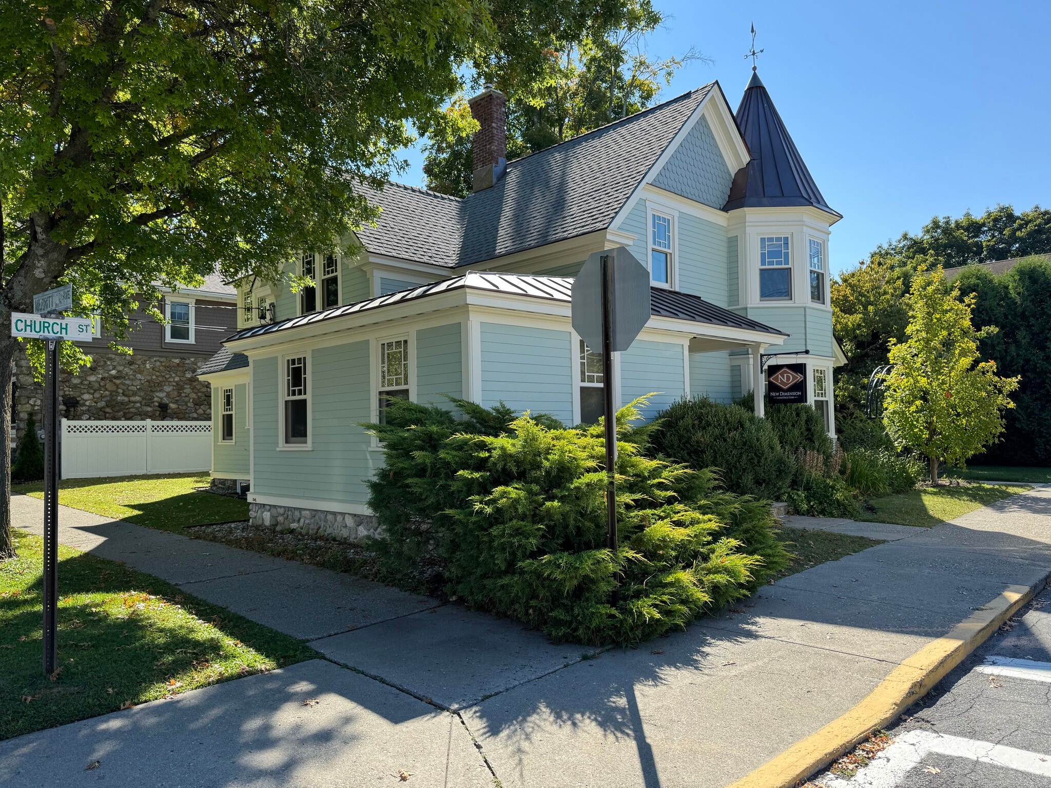 160 Church St, Millbrook, NY à louer Photo de l’immeuble– Image 1 sur 9