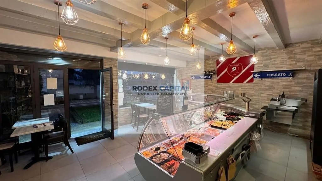 Local commercial dans Verrières-le-Buisson à vendre Photo intérieure– Image 1 sur 7