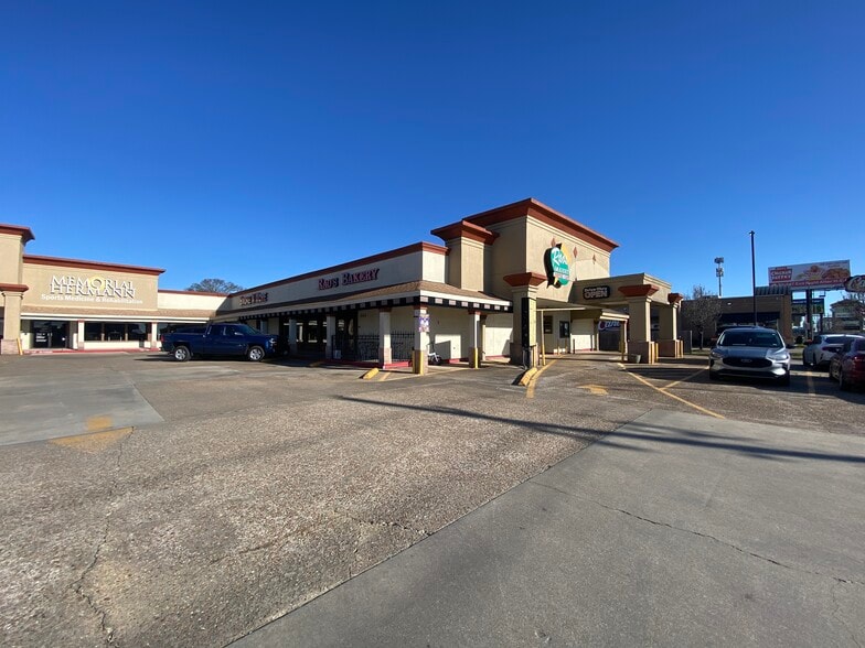 3504 Highway 365, Nederland, TX à louer - Photo de l’immeuble – Image 2 sur 30