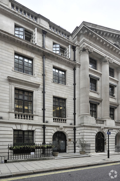 37-38 Upper Grosvenor St, Londres à vendre - Photo principale – Image 1 sur 6