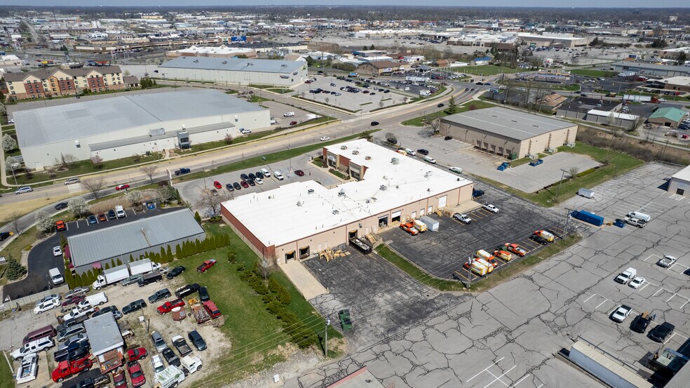 417-445 Fernhill Ave, Fort Wayne, IN à louer - Photo de l’immeuble – Image 2 sur 3
