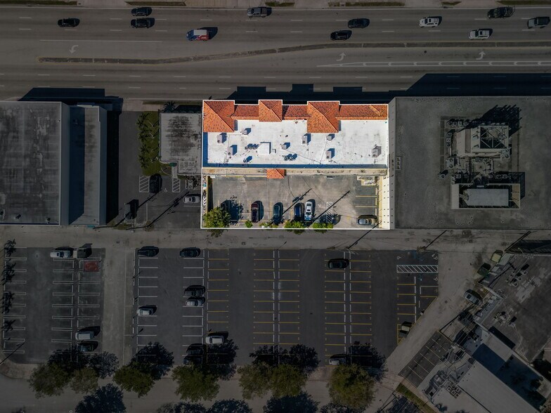 430 S Dixie Hwy, Miami, FL à louer - Photo de l’immeuble – Image 2 sur 52