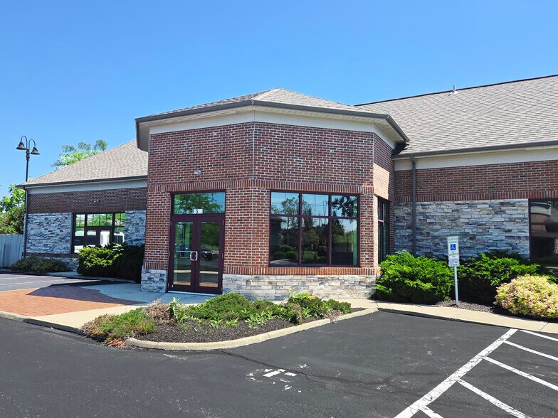 5677-5691 Woerner Temple Rd, Dublin, OH à louer - Photo de l’immeuble – Image 2 sur 4