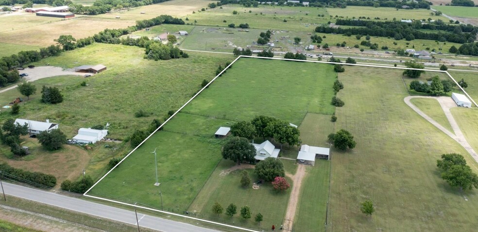 334 S Goode Rd, Wilmer, TX à vendre - Photo de l’immeuble – Image 2 sur 14