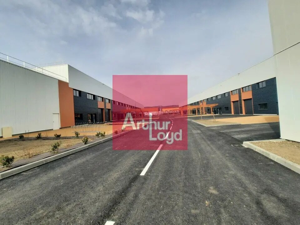 Local d’activités dans Clermont-Ferrand à louer Photo de l’immeuble– Image 1 sur 11