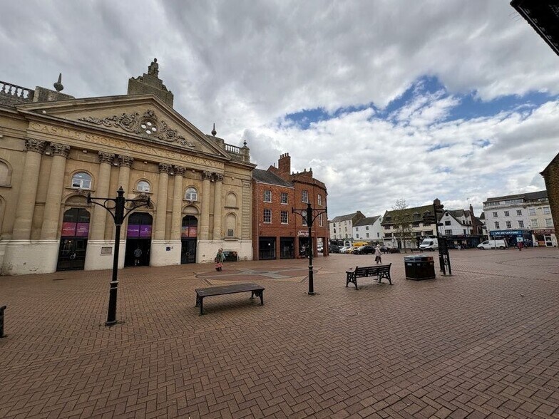 26 Cornhill, Market Place, Banbury à louer - Photo de l’immeuble – Image 3 sur 8