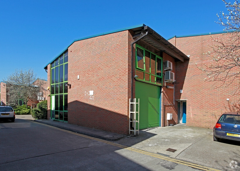 23A Bagleys Ln, Londres à louer - Photo de l’immeuble – Image 2 sur 2