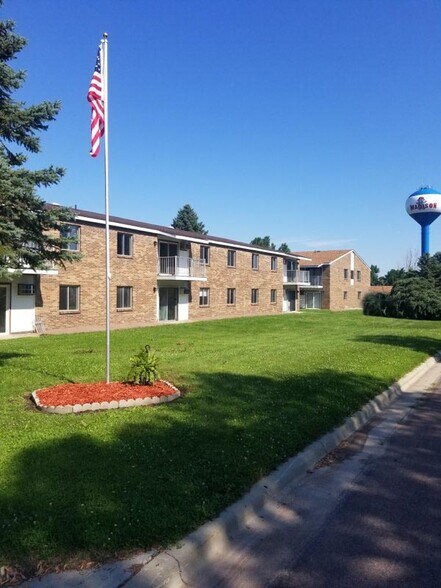 213 9th Ave, Madison, MN à vendre - Photo de l’immeuble – Image 3 sur 4