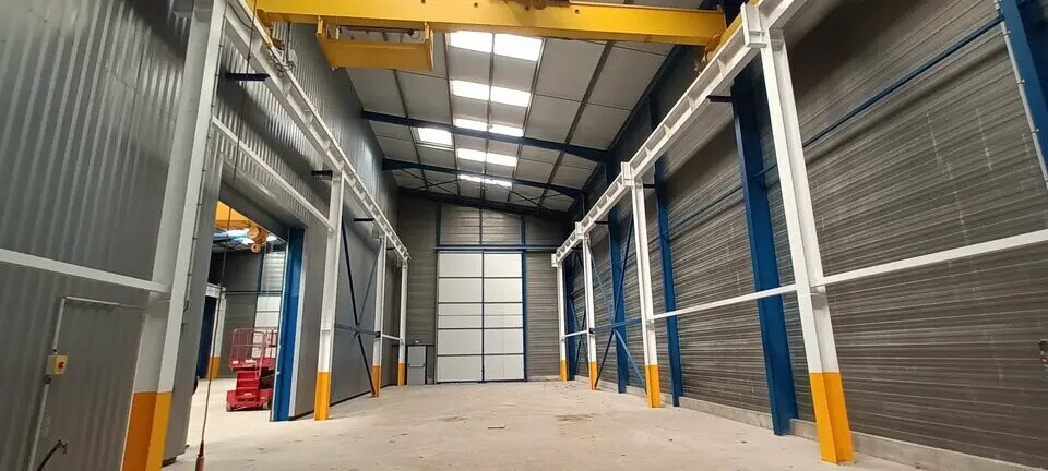 Local d’activités dans Tancarville à louer - Photo de l’immeuble – Image 3 sur 6