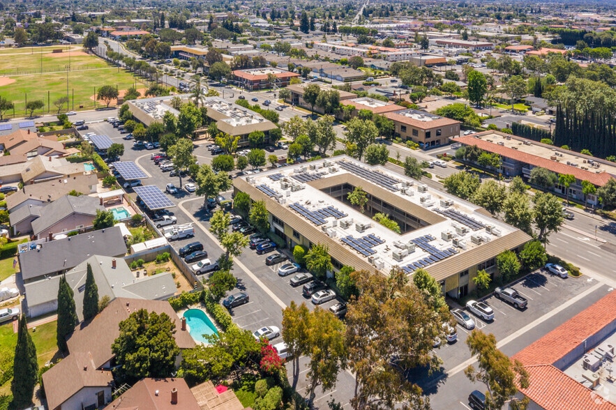 17671 Irvine Blvd, Tustin, CA à louer - Aérien – Image 3 sur 18