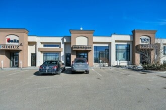 4409 94 St NW, Edmonton, AB à louer Photo de l’immeuble– Image 1 sur 19